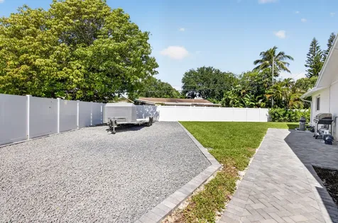 135 SE 28th Court Boynton Beach FL 33435