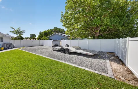135 SE 28th Court Boynton Beach FL 33435