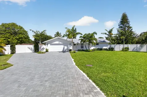 135 SE 28th Court Boynton Beach FL 33435