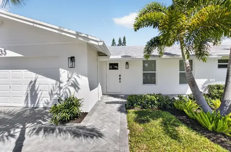135 SE 28th Court Boynton Beach FL 33435