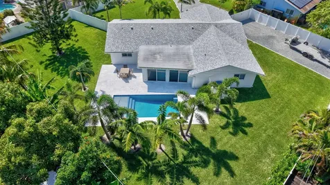 135 SE 28th Court Boynton Beach FL 33435