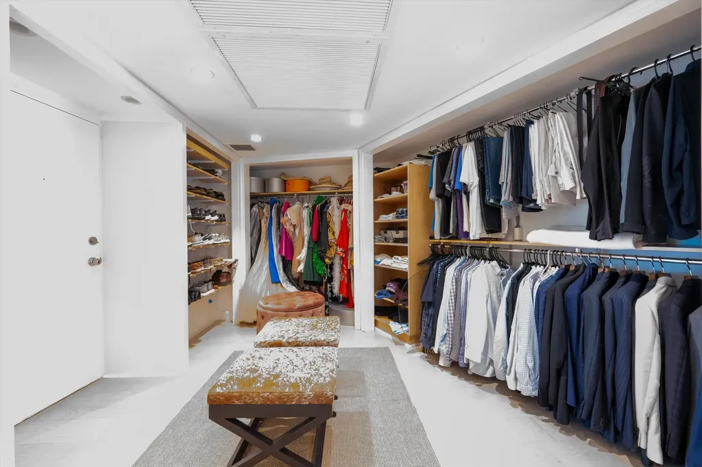 100 Sunrise Avenue Palm Beach FL 33480