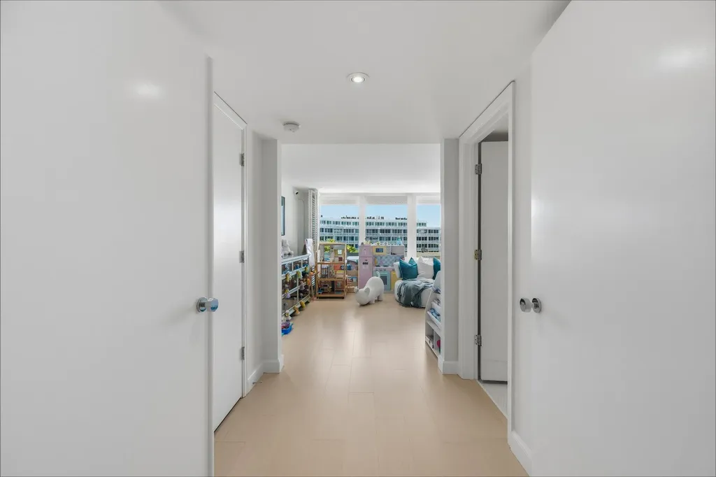 100 Sunrise Avenue Palm Beach FL 33480