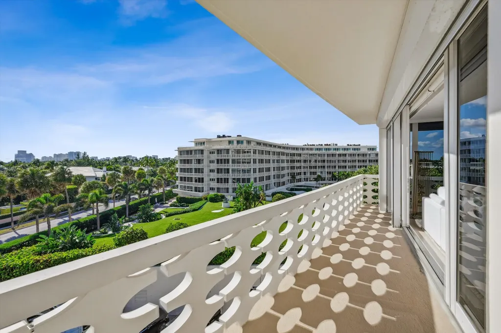 100 Sunrise Avenue Palm Beach FL 33480