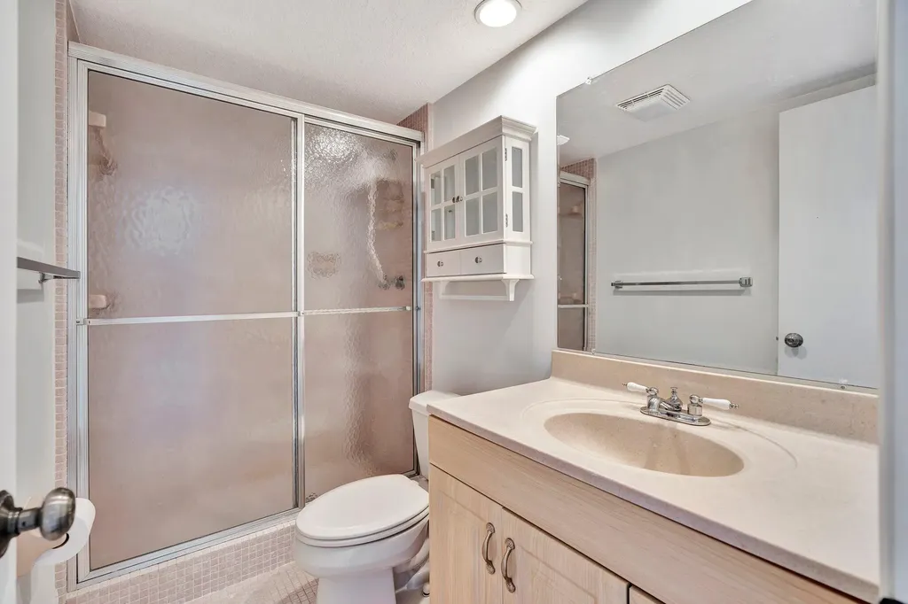 121 Wettaw Lane North Palm Beach FL 33408