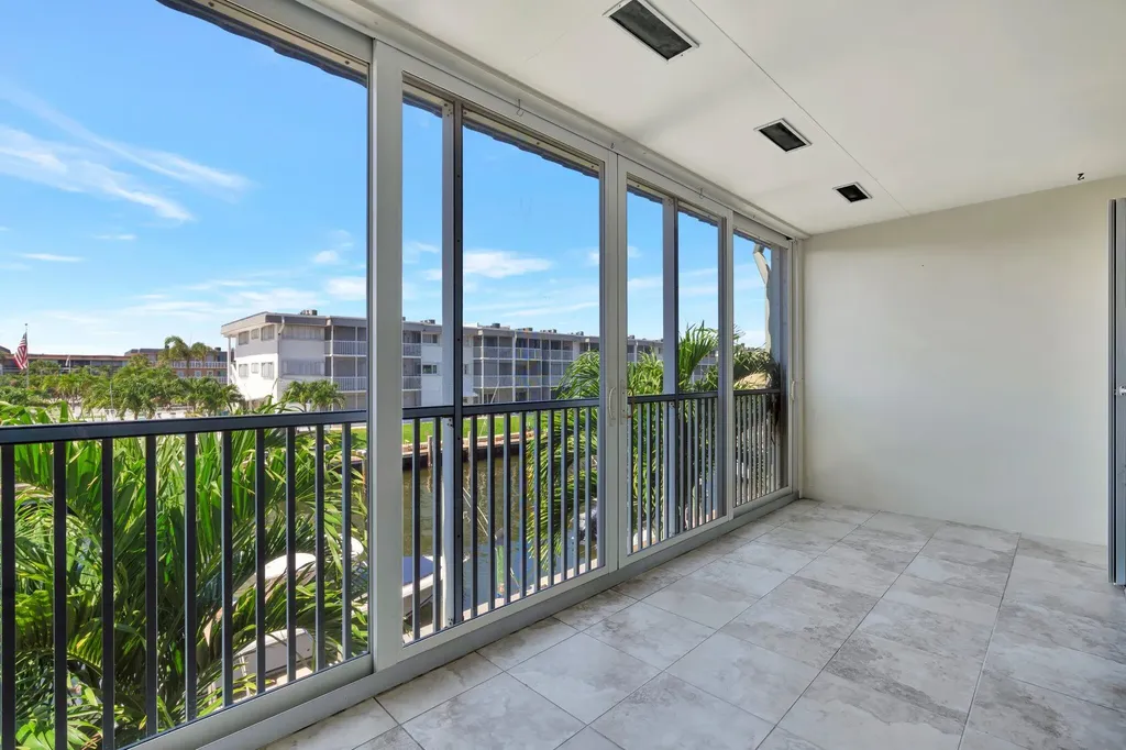 121 Wettaw Lane North Palm Beach FL 33408