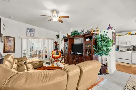 6202 Alexandria Circle Fort Pierce FL 34982