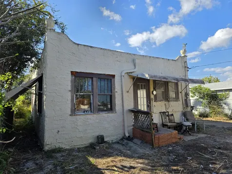 806 S B Street Lake Worth Beach FL 33460