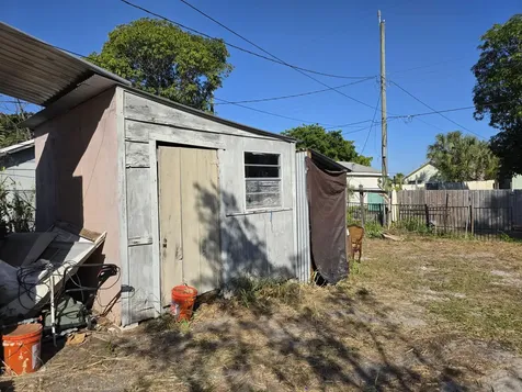 806 S B Street Lake Worth Beach FL 33460