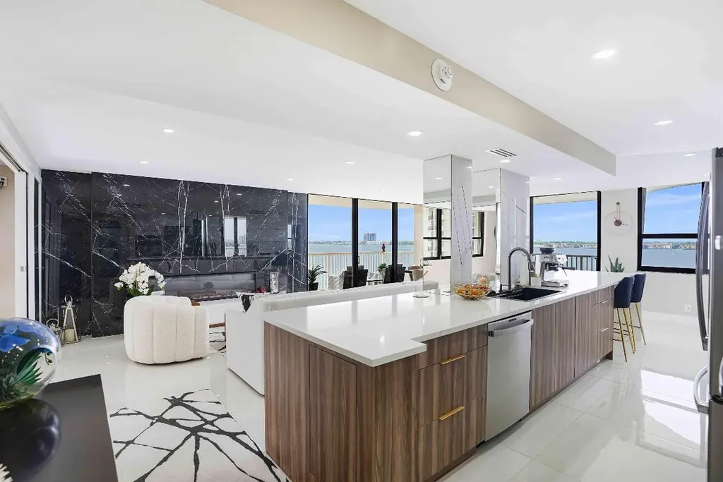 5480 N Ocean Drive Singer Island FL 33404