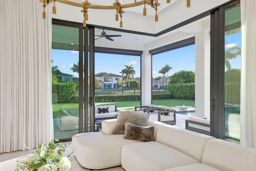 9276 Biaggio Road Boca Raton FL 33496
