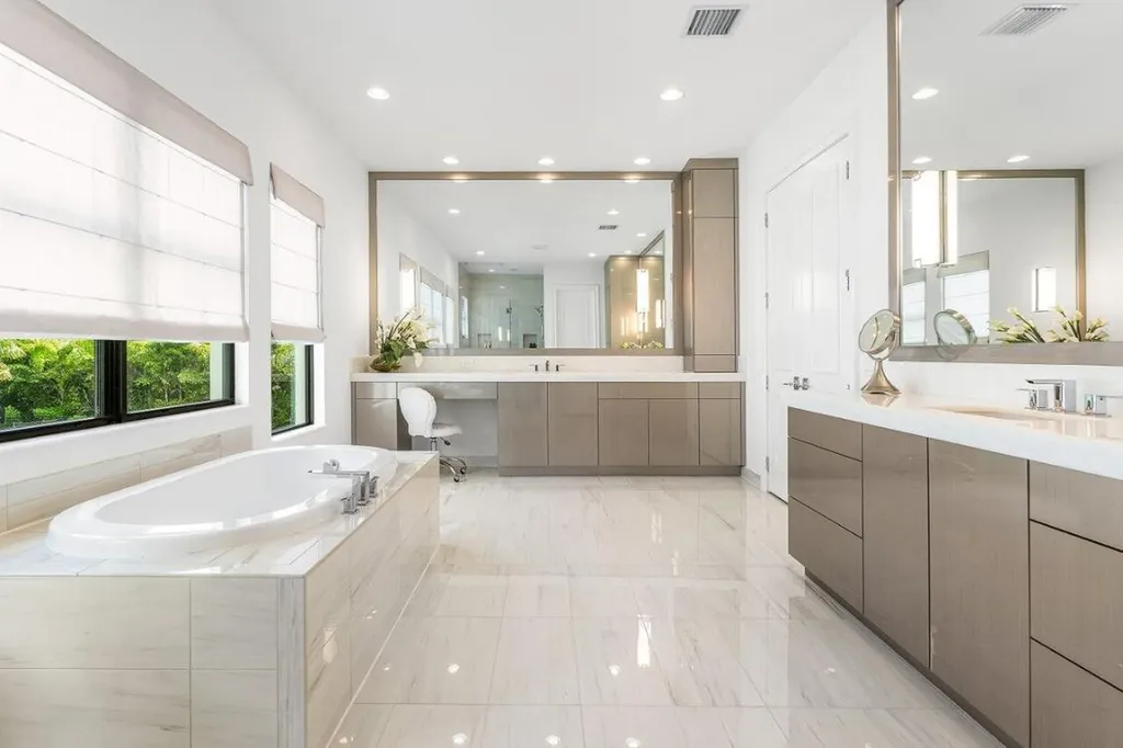9276 Biaggio Road Boca Raton FL 33496