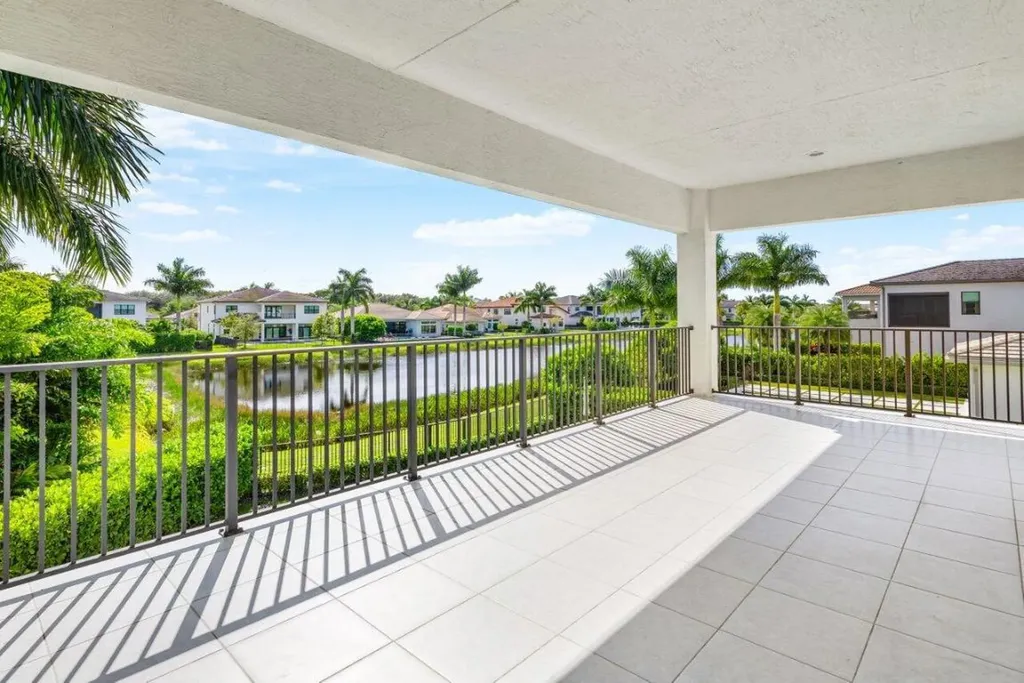 9276 Biaggio Road Boca Raton FL 33496