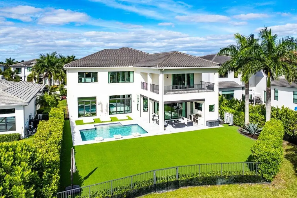 9276 Biaggio Road Boca Raton FL 33496