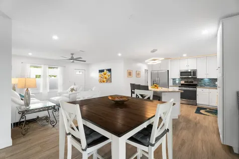 372 SE Oakridge Drive Port St Lucie FL 34984
