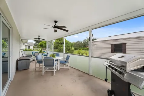 372 SE Oakridge Drive Port St Lucie FL 34984