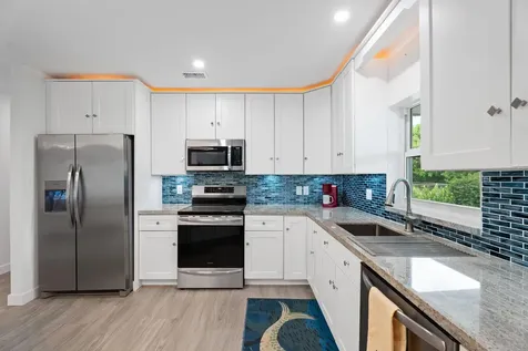 372 SE Oakridge Drive Port St Lucie FL 34984