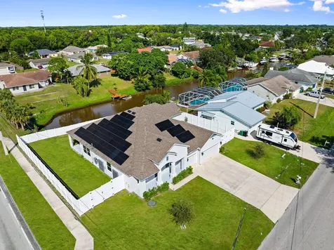 105 NE Sagamore Terrace Port St Lucie FL 34983