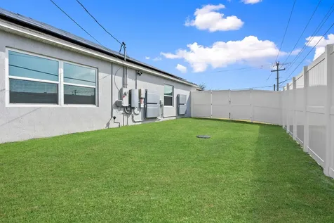 105 NE Sagamore Terrace Port St Lucie FL 34983