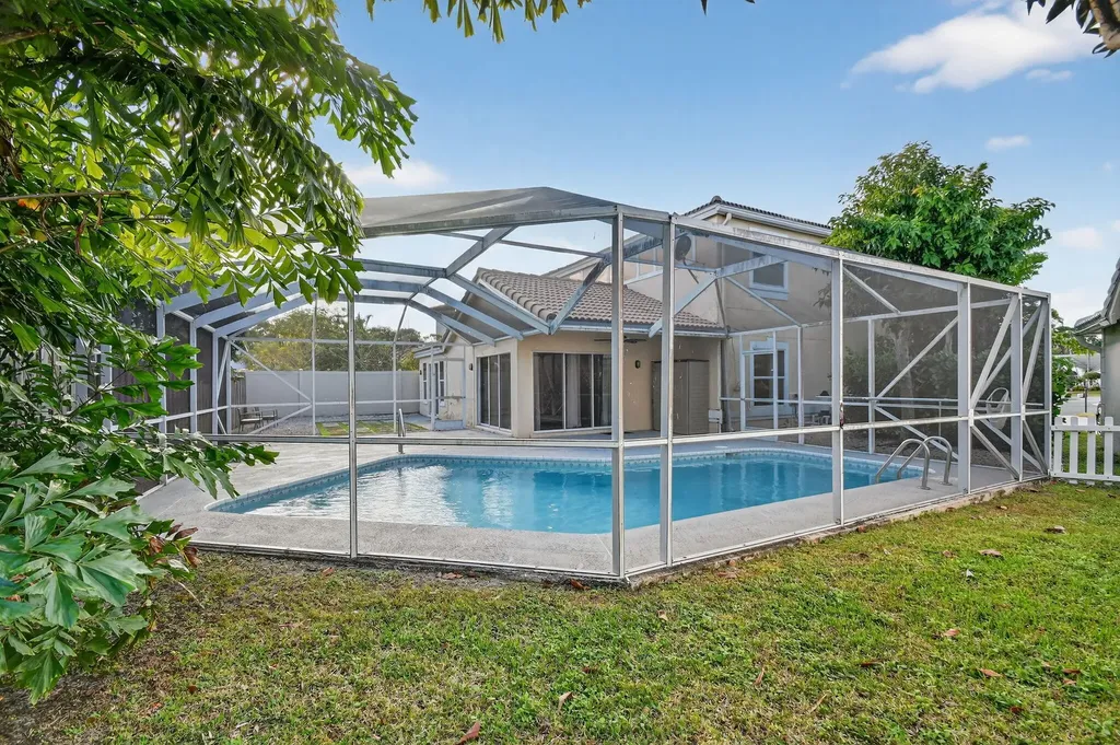 1984 White Coral Way Wellington FL 33414