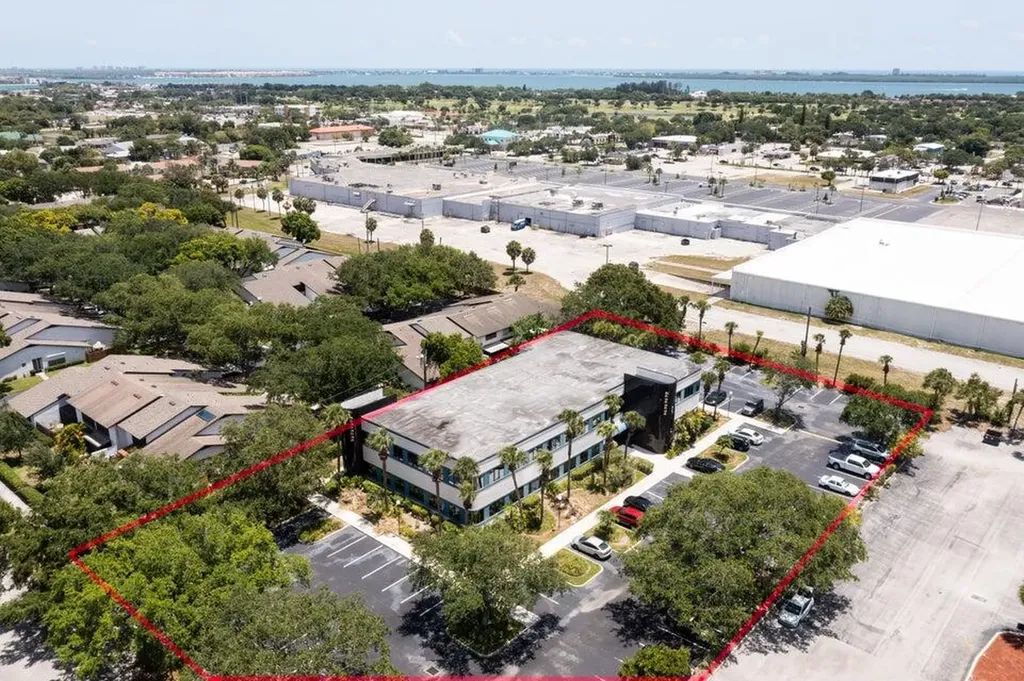 2222 Colonial Road Fort Pierce FL 34950
