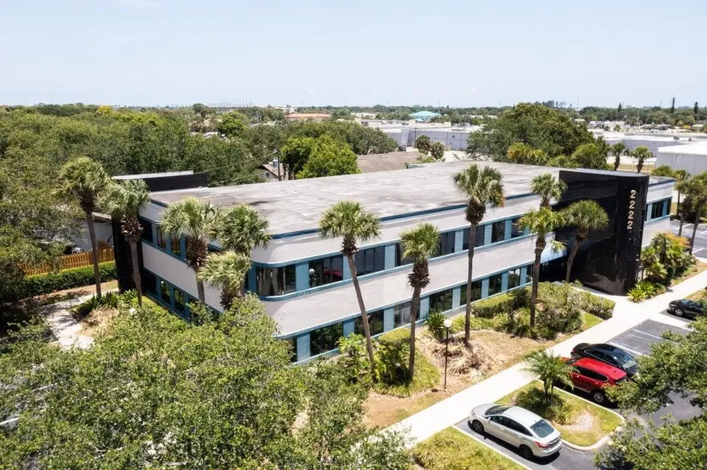 2222 Colonial Road Fort Pierce FL 34950
