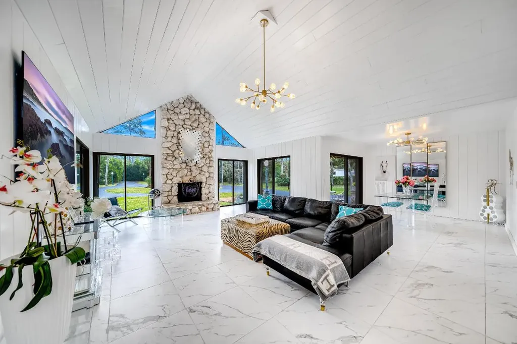 583 Rambling Drive Circle Wellington FL 33414