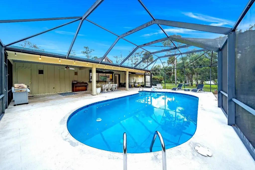 583 Rambling Drive Circle Wellington FL 33414