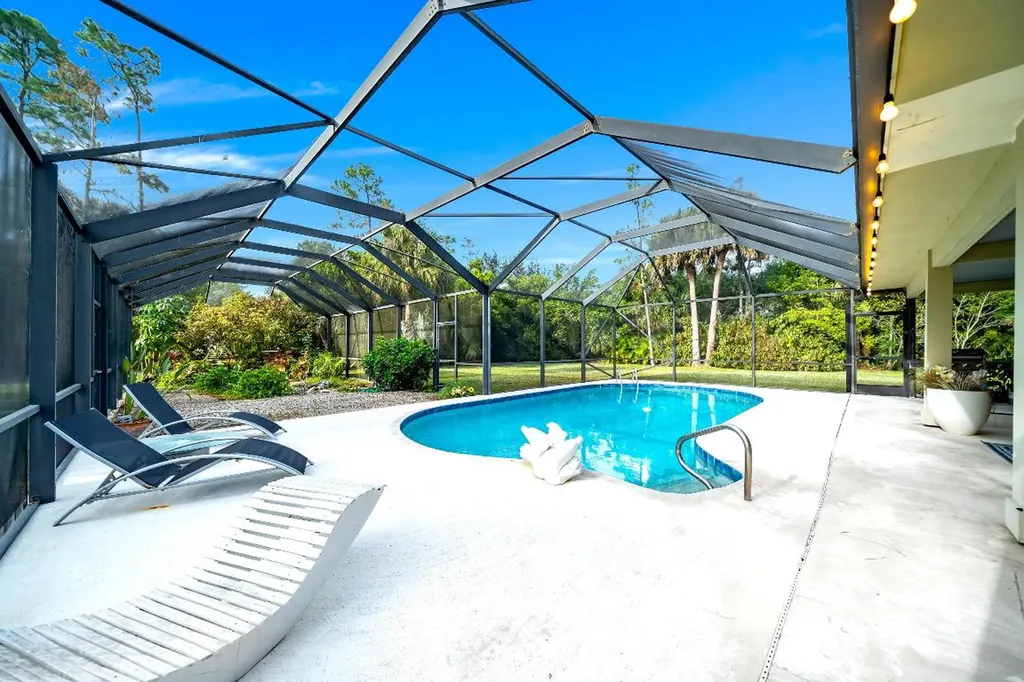 583 Rambling Drive Circle Wellington FL 33414