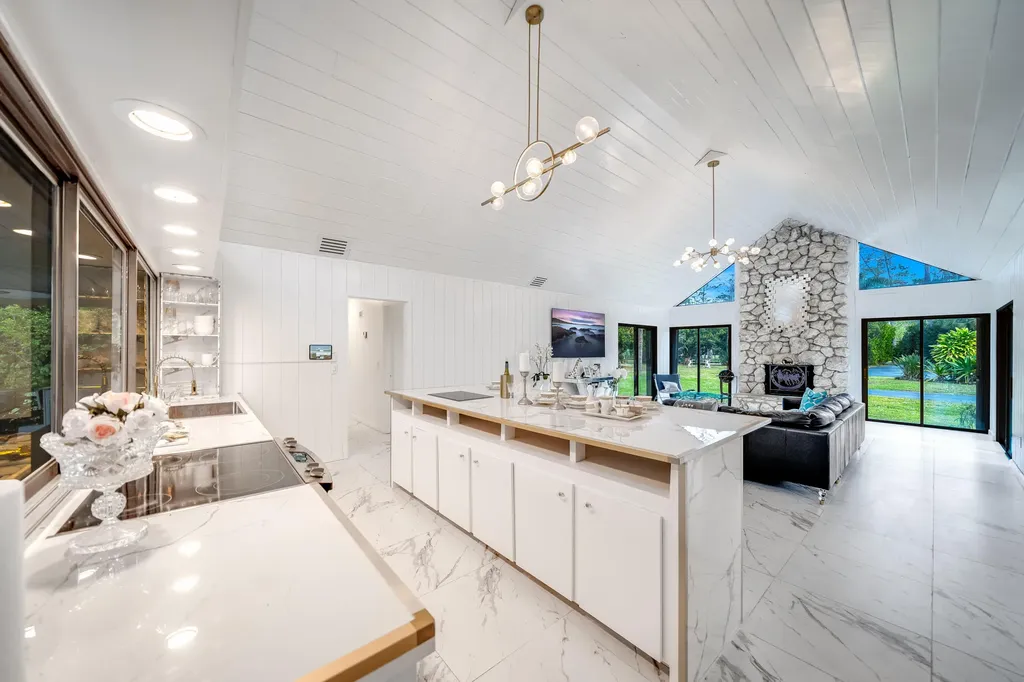 583 Rambling Drive Circle Wellington FL 33414