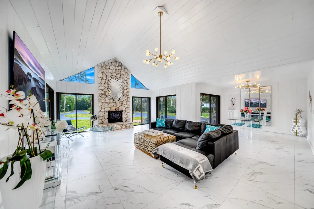 583 Rambling Drive Circle Wellington FL 33414