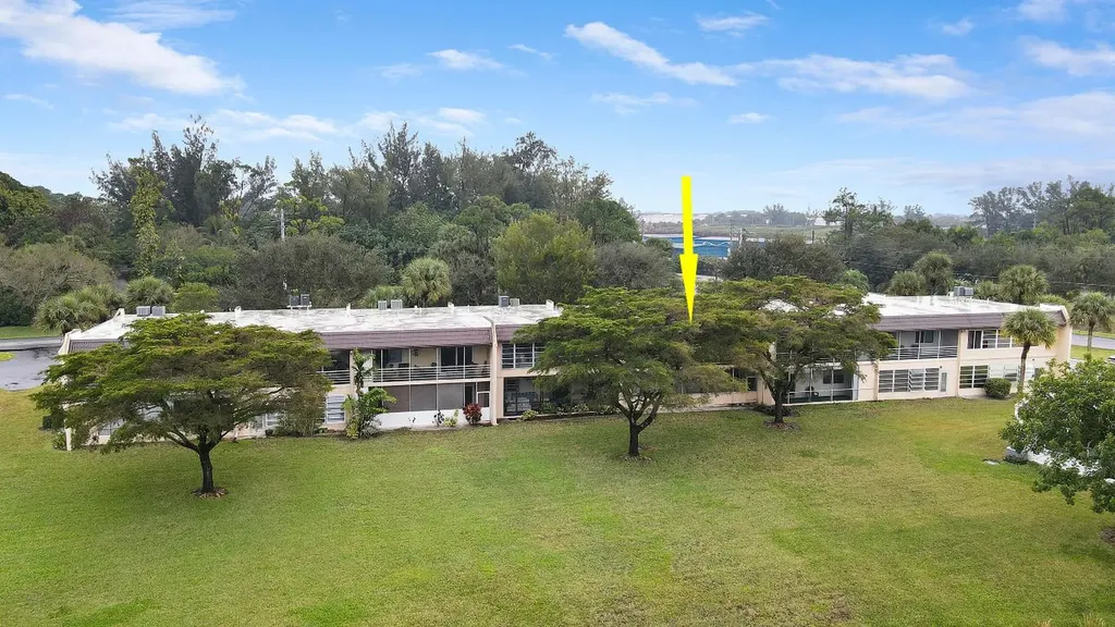 120 Lake Constance Drive West Palm Beach FL 33411
