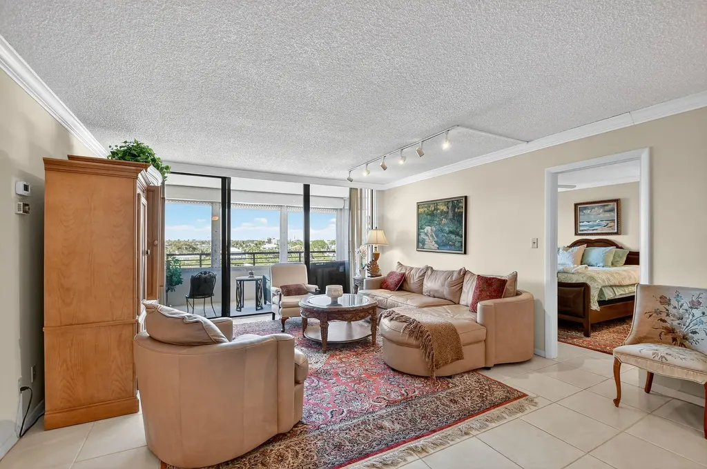 3589 S Ocean Boulevard South Palm Beach FL 33480