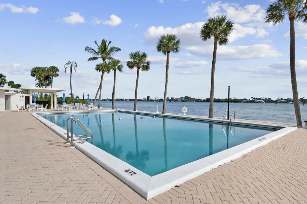2600 N Flagler Drive West Palm Beach FL 33407