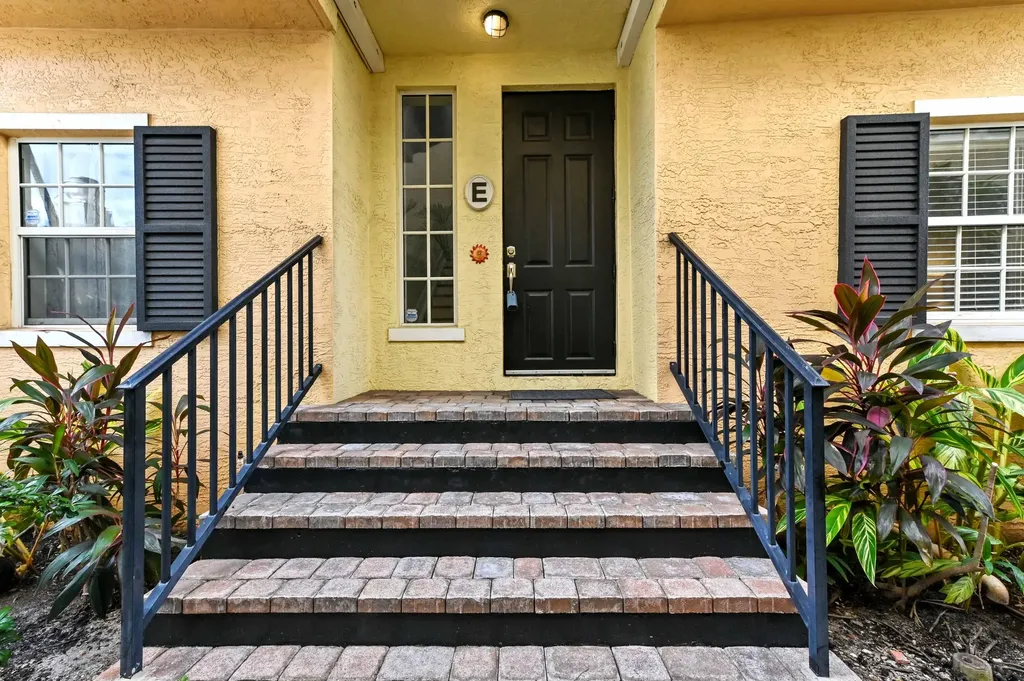 150 NE 6th Avenue Delray Beach FL 33483