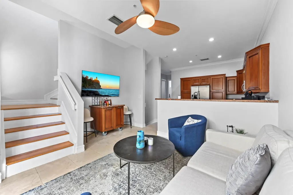 150 NE 6th Avenue Delray Beach FL 33483