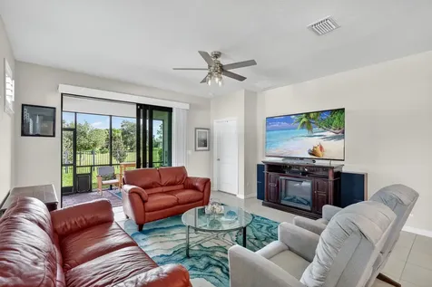5130 Unity Square Vero Beach FL 32967