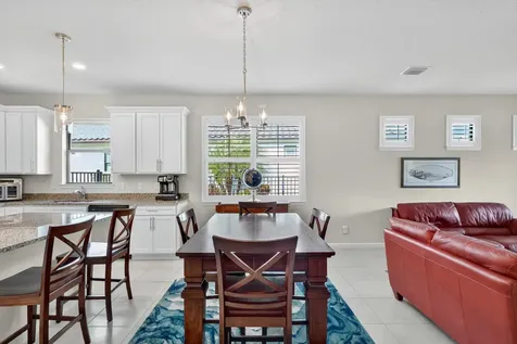 5130 Unity Square Vero Beach FL 32967