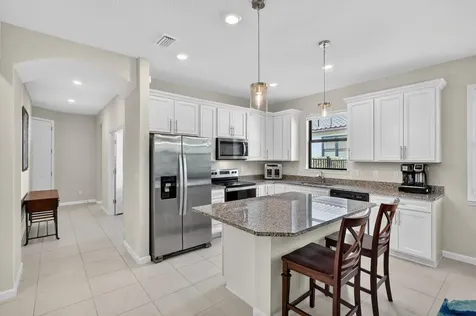 5130 Unity Square Vero Beach FL 32967