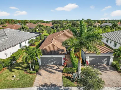 5130 Unity Square Vero Beach FL 32967