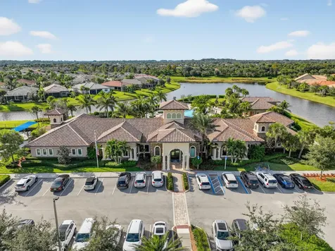 5130 Unity Square Vero Beach FL 32967
