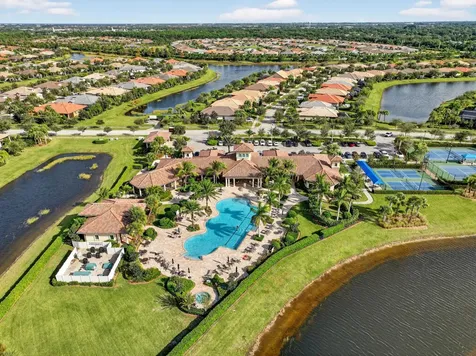 5130 Unity Square Vero Beach FL 32967