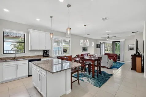 5130 Unity Square Vero Beach FL 32967