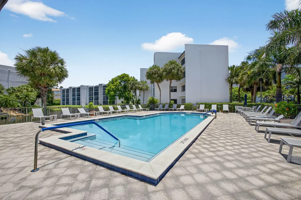 1605 S Us Highway 1 Jupiter FL 33477