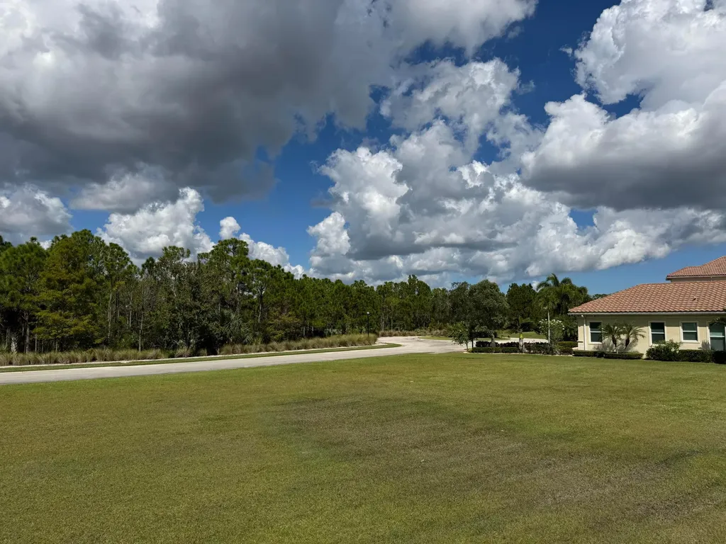 121 SE San Priverno Port St Lucie FL 34984