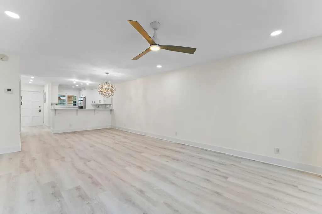 29 Yacht Club Drive North Palm Beach FL 33408