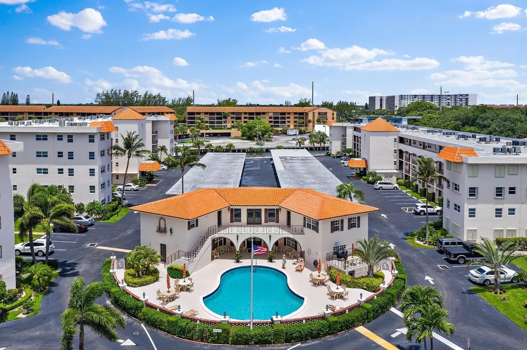 29 Yacht Club Drive North Palm Beach FL 33408