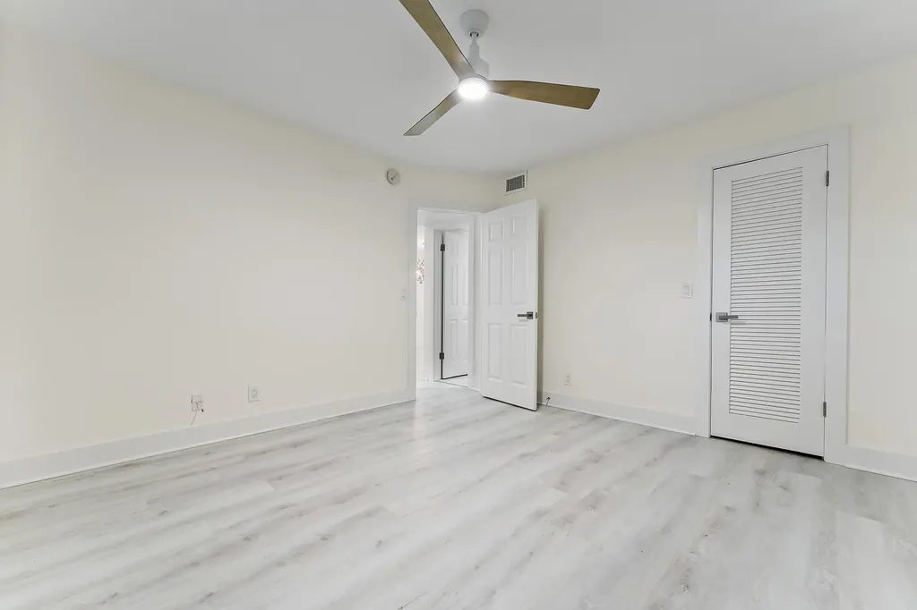 29 Yacht Club Drive North Palm Beach FL 33408