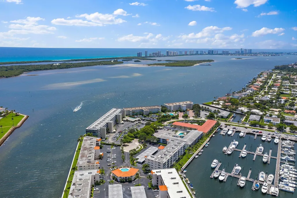 29 Yacht Club Drive North Palm Beach FL 33408