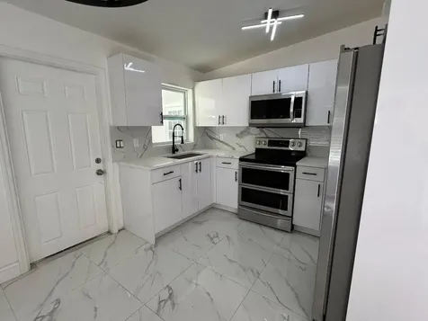 508 Palm Avenue Fort Pierce FL 34982